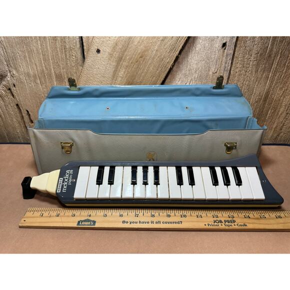 Vintage Hohner Piano 26 Melodica with Mouthpiece & Case Works! Good Condition - Picture 5 of 9